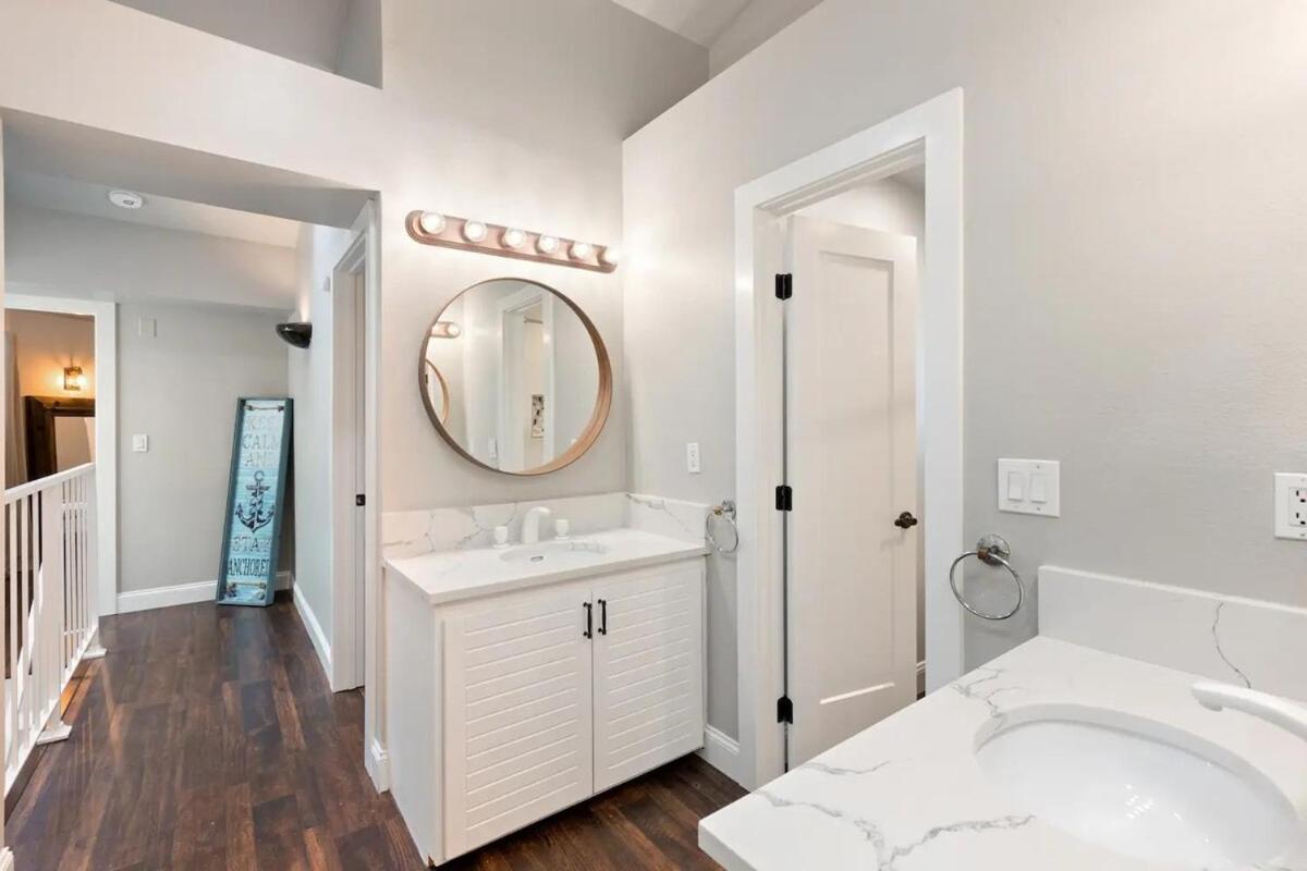 Elegant Beach Living, Just Blocks To The Sand Huntington Beach Exterior foto