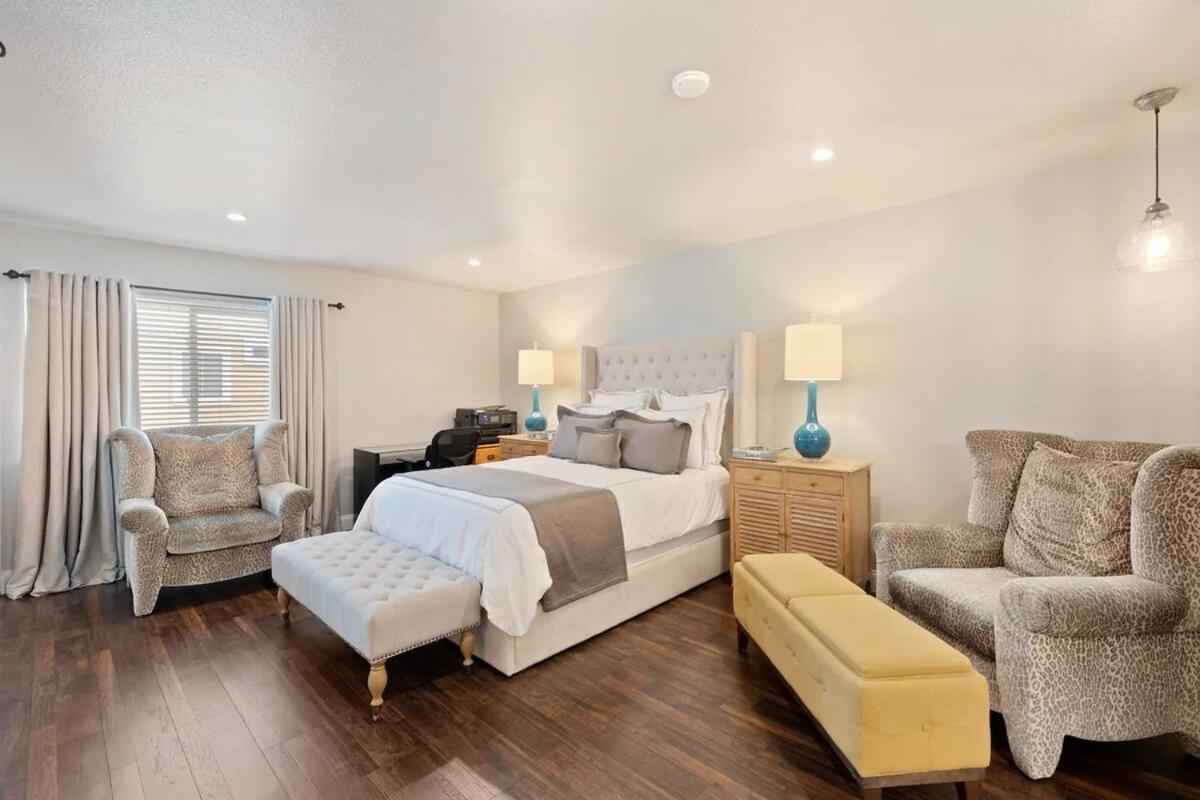 Elegant Beach Living, Just Blocks To The Sand Huntington Beach Exterior foto